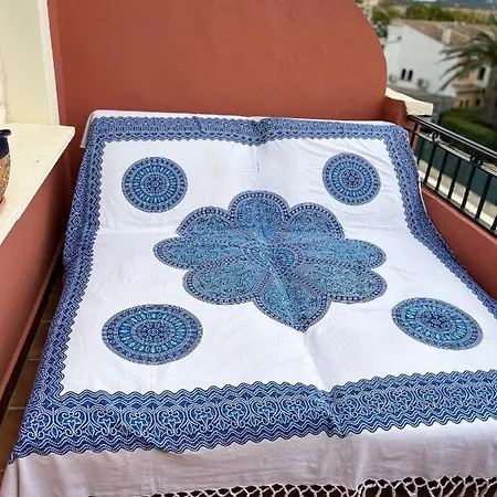 La Plaza 122 * Jávea